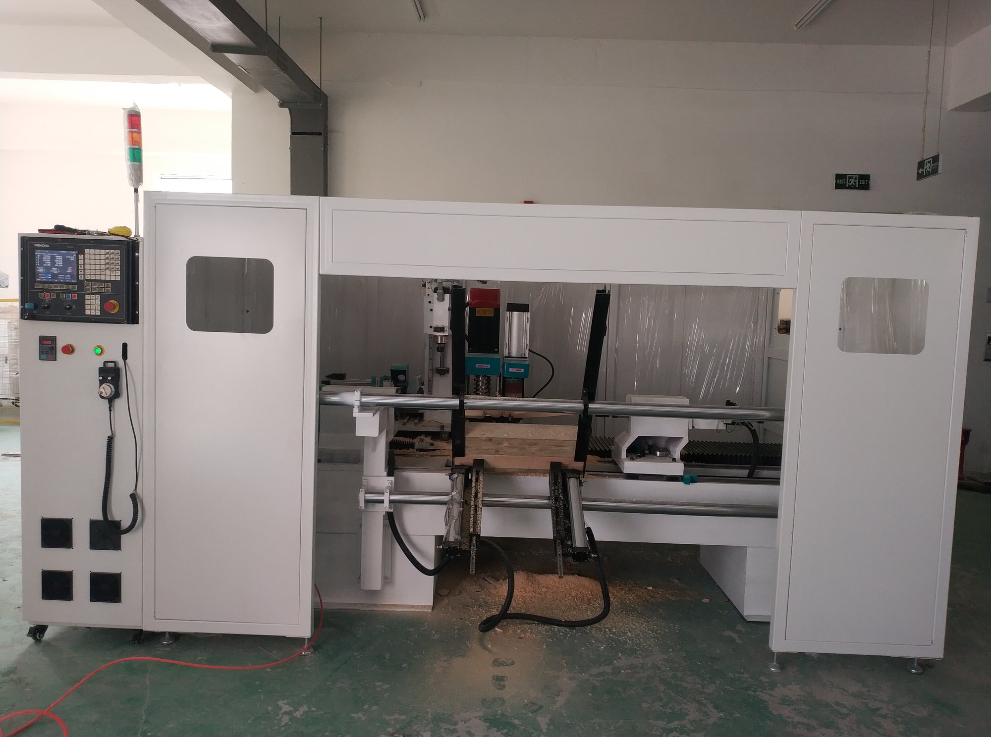 Máy phay gỗ CNC  tự động